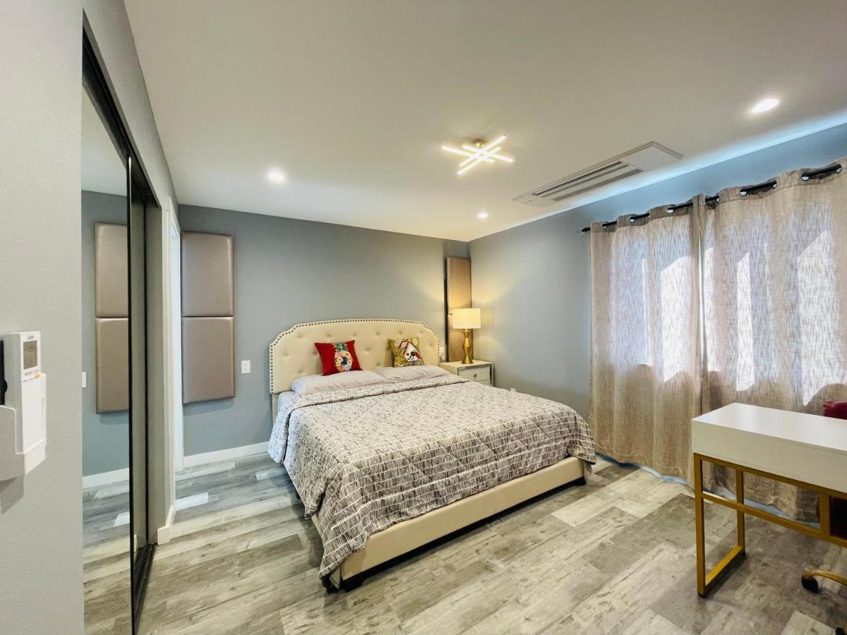 Green Lake 1St Line Home A With Central Air Conditioners 西雅图 外观 照片