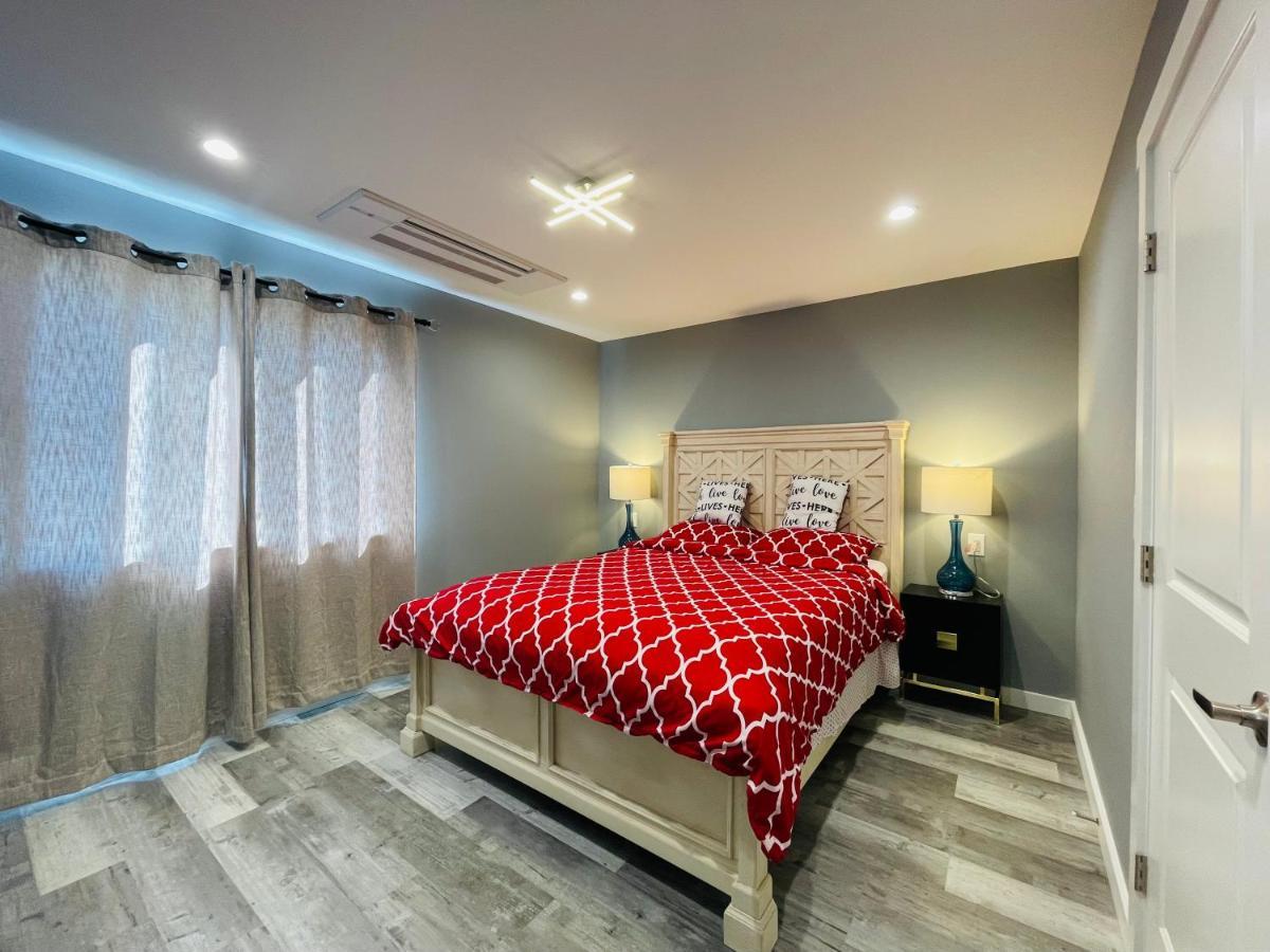 Green Lake 1St Line Home A With Central Air Conditioners 西雅图 外观 照片